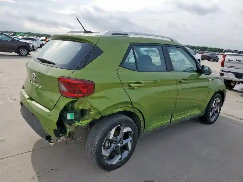 KMHRC8A36RU309592 2024 HYUNDAI VENUE-2