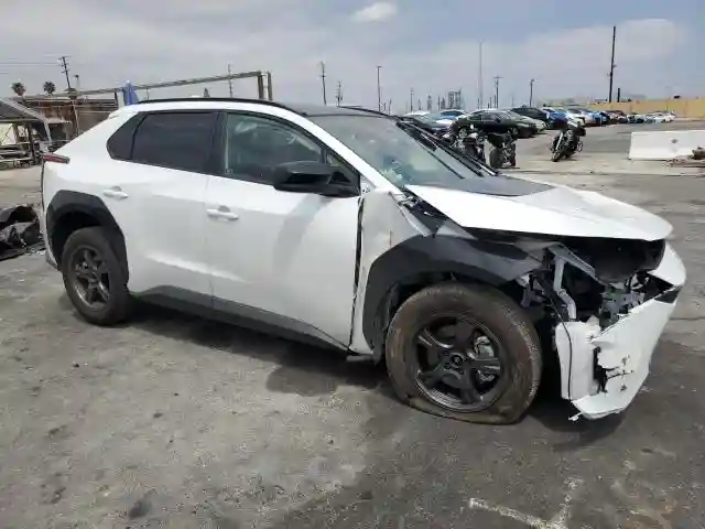 JTMAAAAA5SA057211 2025 TOYOTA BZ4X XLE-3