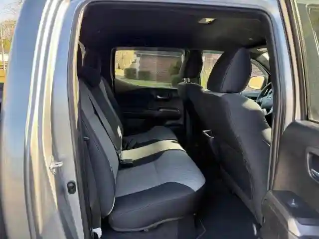3TMCZ5AN7NM463915 2022 TOYOTA TACOMA-5