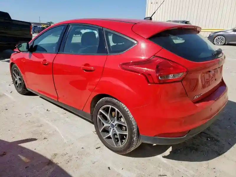 1FADP3M26HL264527 2017 FORD FOCUS-1
