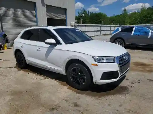 WA1ANAFY2K2081660 2019 AUDI Q5-3