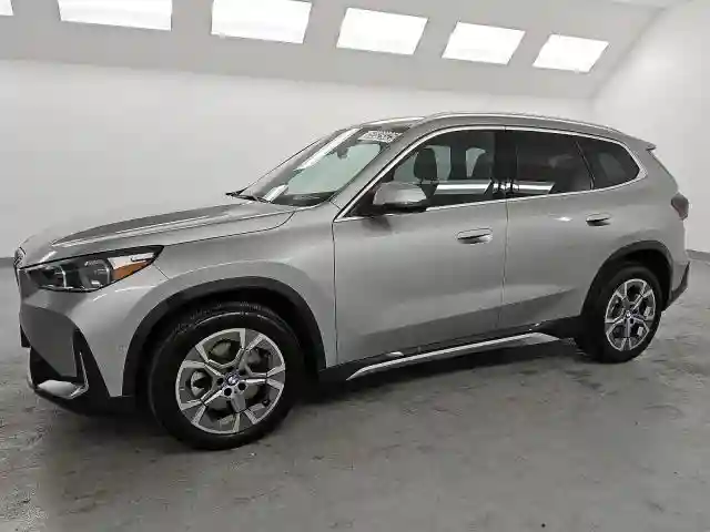 WBX73EF01S5108498 2025 BMW X1-0