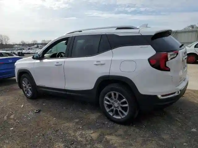 3GKALVEV6NL111177 2022 GMC TERRAIN-1