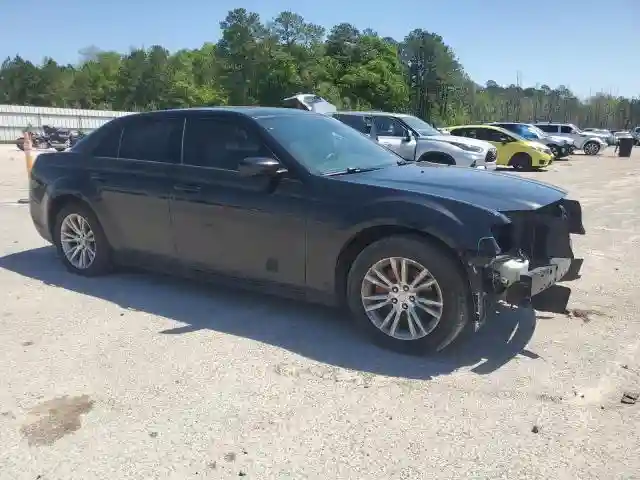 2C3CCABG6JH222709 2018 CHRYSLER 300-3