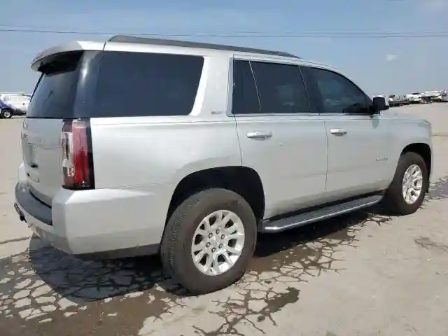 1GKS1BKC4HR375877 2017 GMC YUKON-2