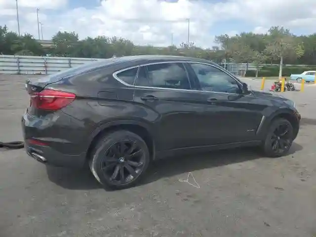 5UXKU2C54J0X50677 2018 BMW X6-2