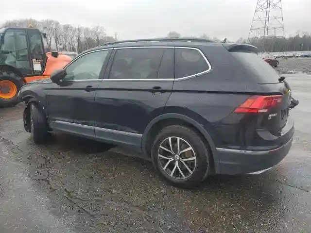 3VV2B7AX5MM058164 2021 VOLKSWAGEN TIGUAN-1