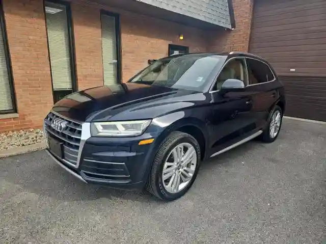 WA1BNAFY5K2083360 2019 AUDI Q5-1