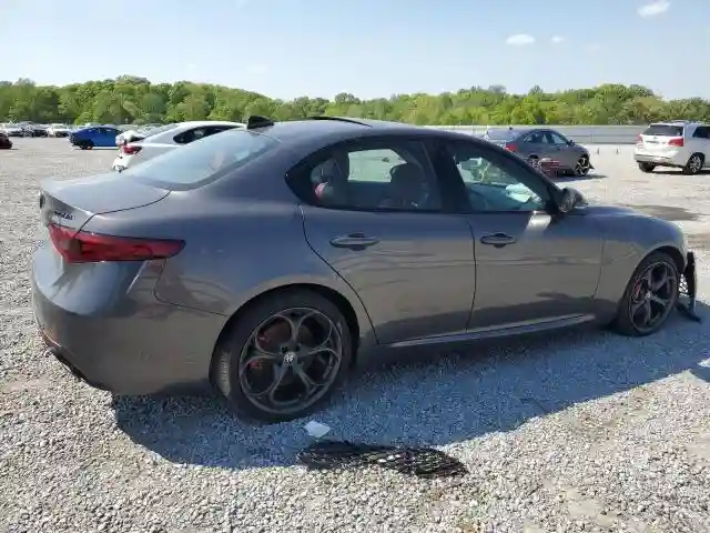 ZARFANANXK7609658 2019 ALFA ROMEO GIULIA-2