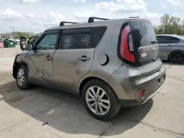 KNDJP3A5XJ7611237 2018 KIA SOUL-1