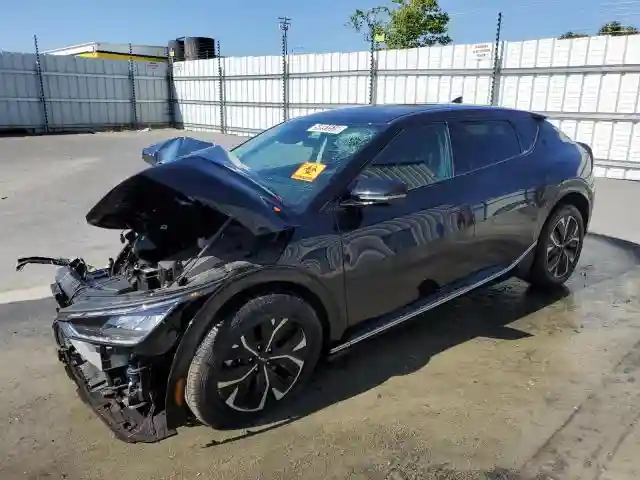 KNDC34LA8R5211530 2024 KIA EV6 LIGHT-0