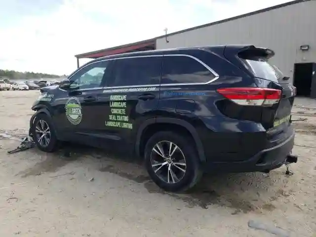 5TDZARFH3HS027367 2017 TOYOTA HIGHLANDER-1