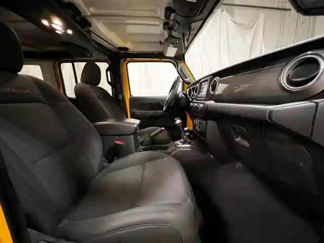 1C4HJXEG6MW754621 2021 JEEP WRANGLER-4