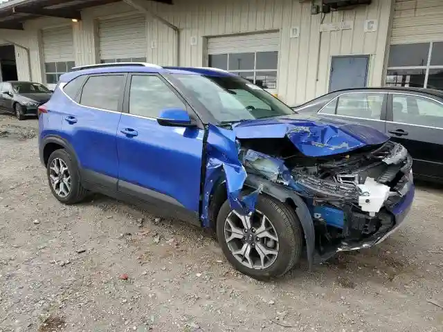 KNDERCAAXM7219257 2021 KIA SELTOS-3