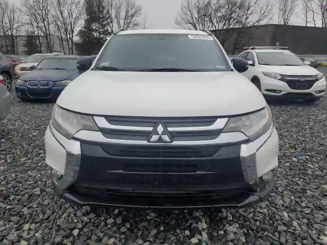 JA4AZ3A30JZ035228 2018 MITSUBISHI OUTLANDER-4