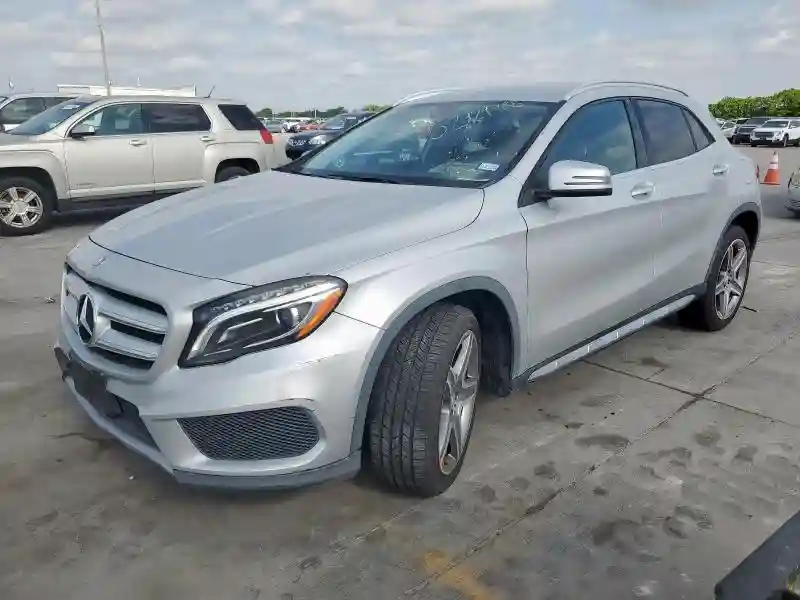 WDCTG4EB4FJ139975 2015 MERCEDES-BENZ GLA-CLASS-0