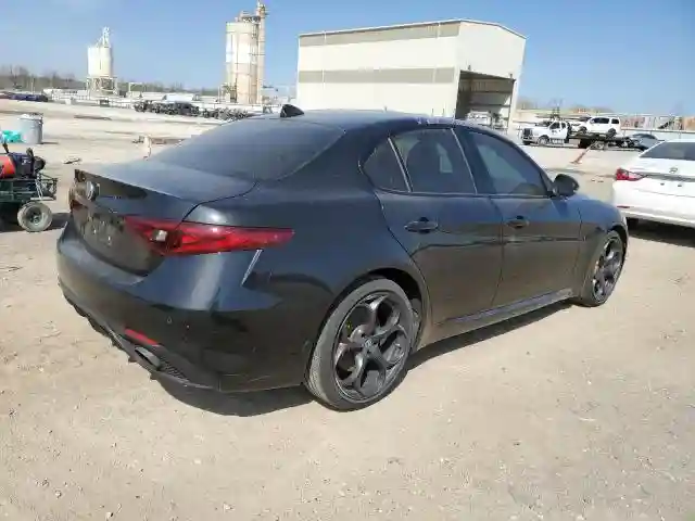 ZARFAEEN8H7538074 2017 ALFA ROMEO GIULIA-2