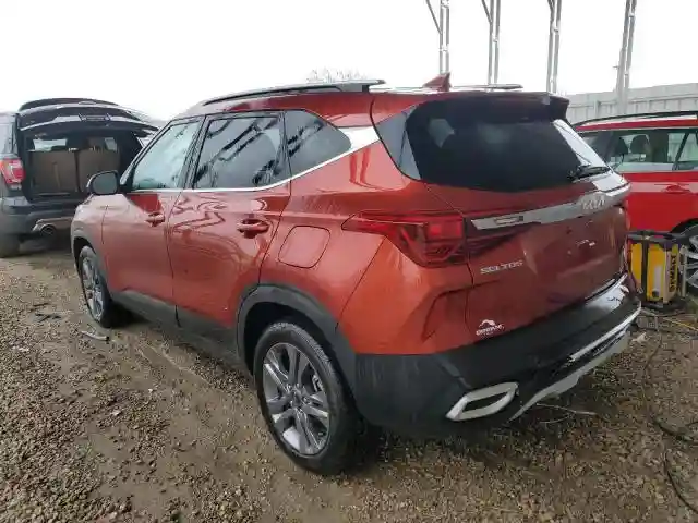 KNDEU2AA8P7433077 2023 KIA SELTOS-1