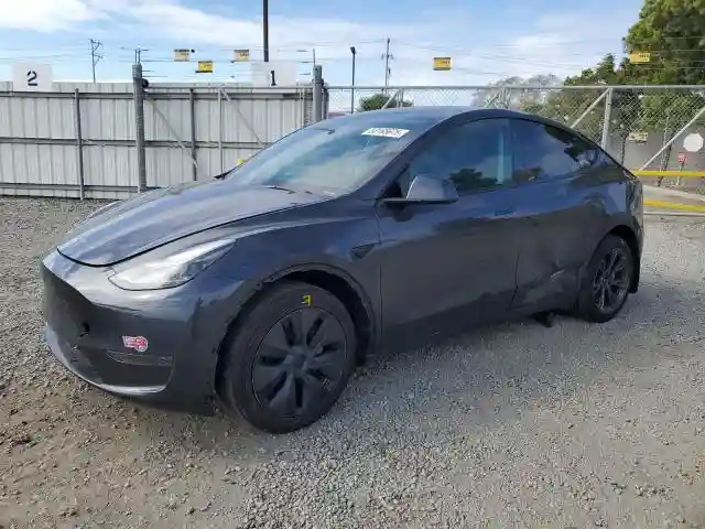 7SAYGDED7RF099743 2024 TESLA MODEL Y-0