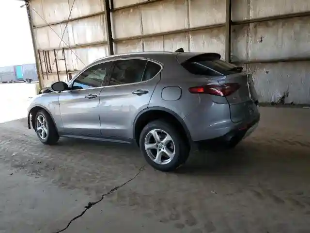 ZASFAKAN1J7B68985 2018 ALFA ROMEO STELVIO-1