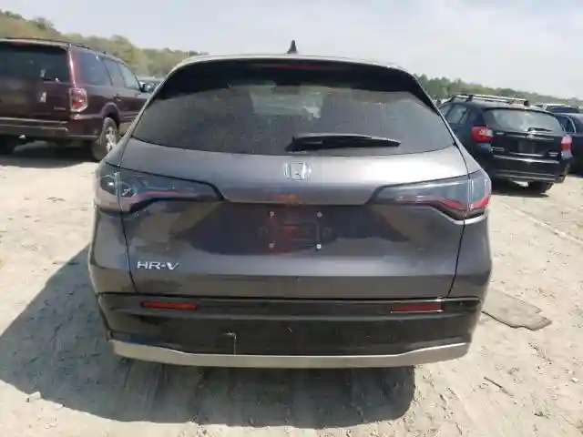 3CZRZ2H76SM743296 2025 HONDA HR-V-5