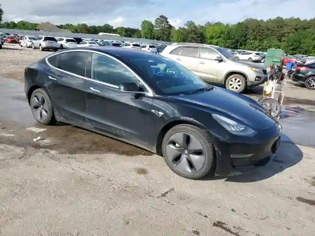 5YJ3E1EB1JF184852 2018 TESLA MODEL 3-3