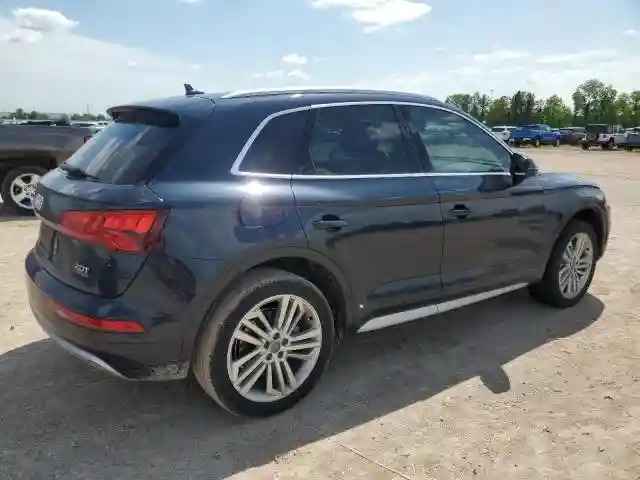 WA1BNAFY7J2177058 2018 AUDI Q5-2
