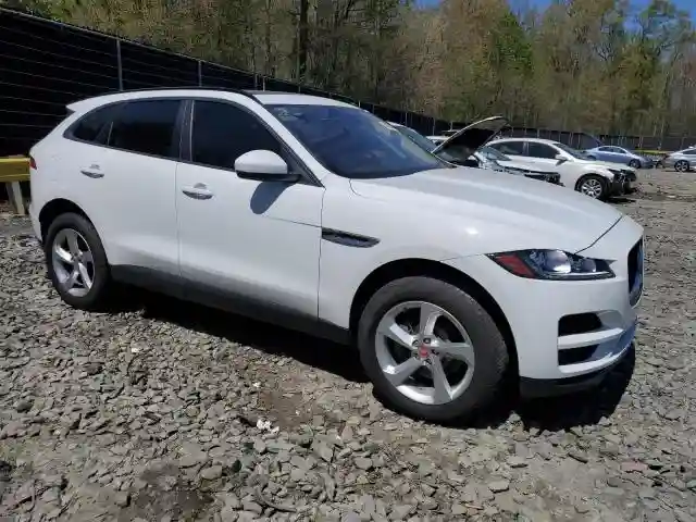SADCJ2BN2HA084928 2017 JAGUAR F-PACE-3