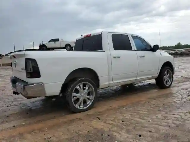 1C6RR7LT6GS329819 2016 RAM 1500-2