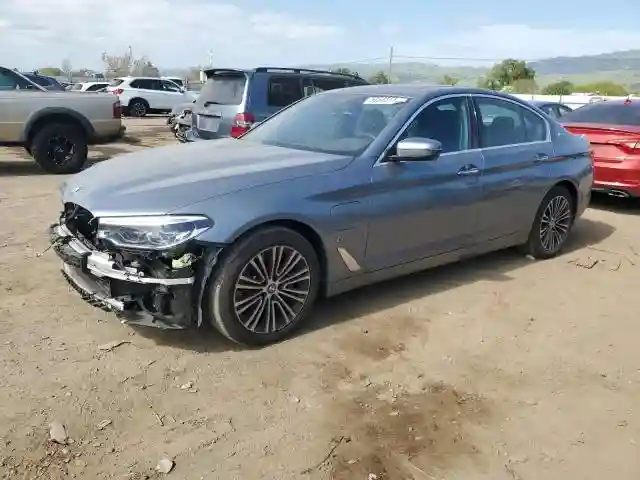 WBAJA9C54JB249465 2018 BMW 5 SERIES-0