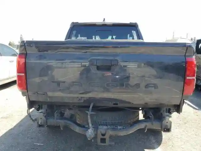 3TMLB5JN2RM000641 2024 TOYOTA TACOMA-5