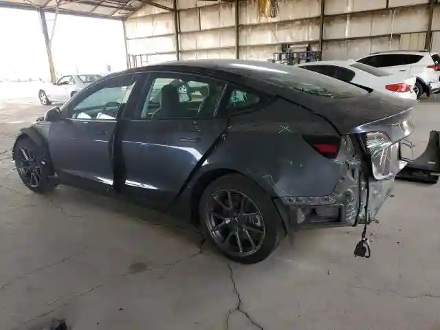 5YJ3E1EA7NF161427 2022 TESLA MODEL 3-1