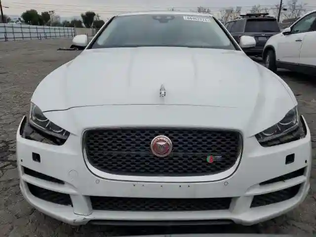 SAJAD4BN4HA952905 2017 JAGUAR XE-4