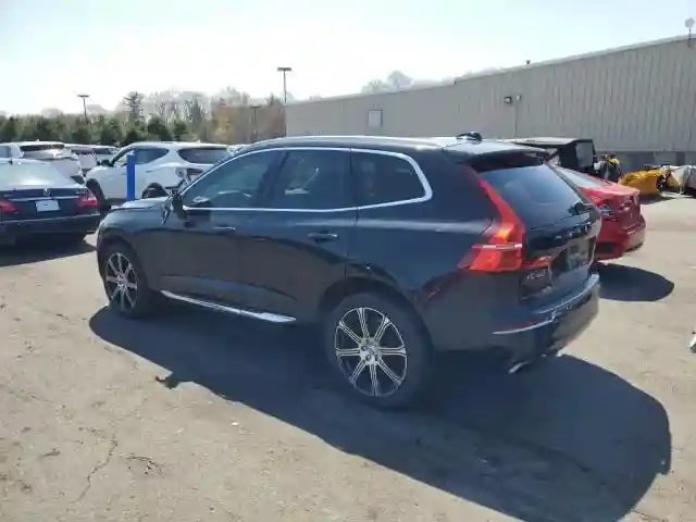 LYVA22RL6JB114239 2018 VOLVO XC60-1