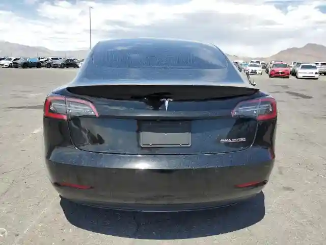 5YJ3E1EBXKF413434 2019 TESLA MODEL 3-5