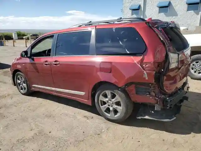 5TDEZ3DC6KS219708 2019 TOYOTA SIENNA-1