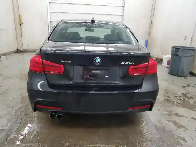 WBA8D9G52JNU67144 2018 BMW 3 SERIES-5
