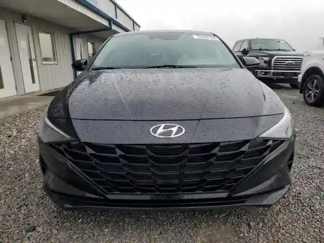 KMHLM4AG2MU122745 2021 HYUNDAI ELANTRA-4