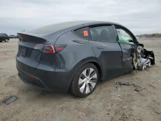 7SAYGDED1RF092027 2024 TESLA MODEL Y-2