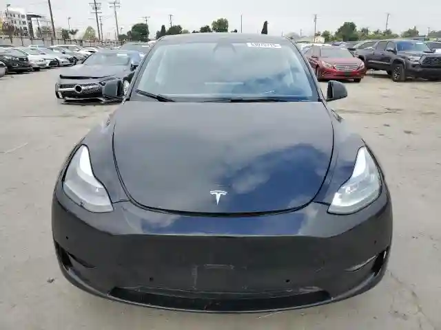 7SAYGDEF0RA281380 2024 TESLA MODEL Y-4