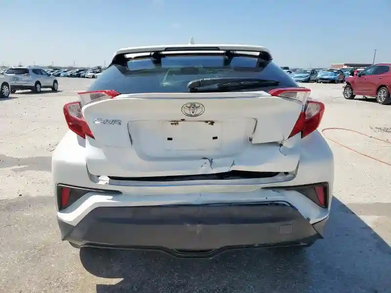 JTNKHMBX7L1074092 2020 TOYOTA C-HR-5