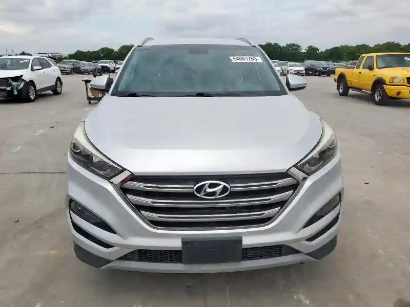 KM8J33A22HU488820 2017 HYUNDAI TUCSON-4
