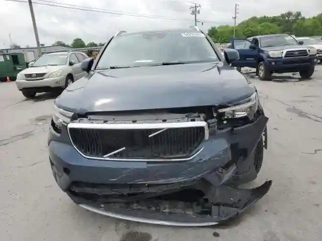 YV4AC2HK6M2586532 2021 VOLVO XC40-4