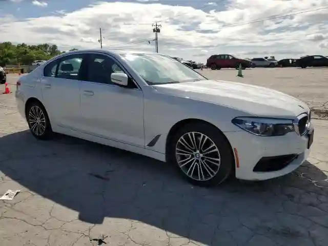 WBAJR7C04LWW64640 2020 BMW 5 SERIES-3