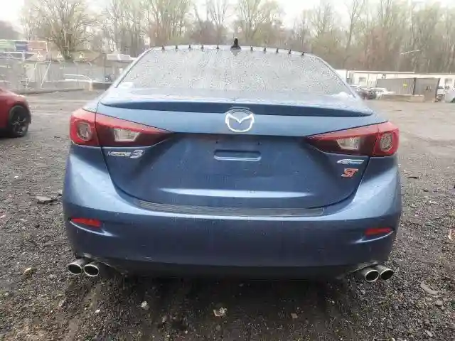 3MZBN1V3XJM265670 2018 MAZDA 3-5