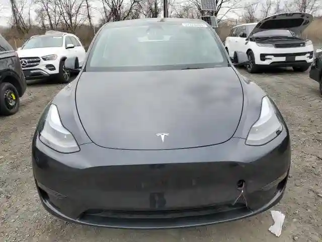 7SAYGDEE9SF224241 2025 TESLA MODEL Y-4