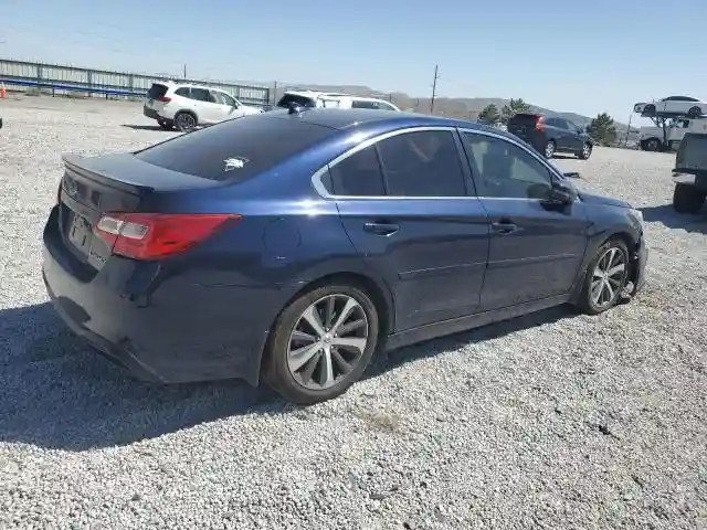 4S3BNAN69J3018672 2018 SUBARU LEGACY-2