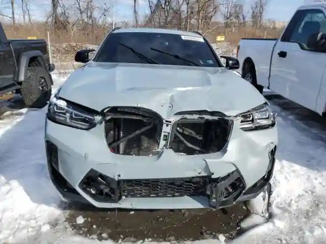 5YM23EC01R9W18369 2024 BMW X4 M-4