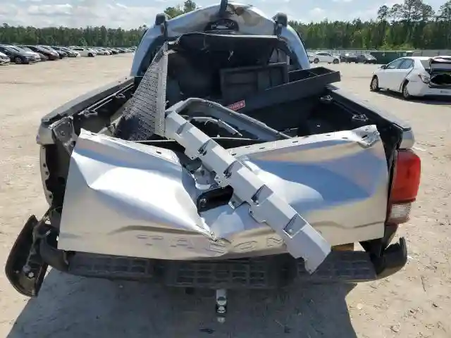 5TFAX5GN8JX110916 2018 TOYOTA TACOMA-5
