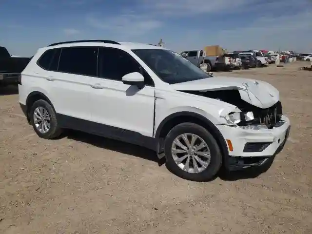 3VV1B7AX7KM188679 2019 VOLKSWAGEN TIGUAN-3